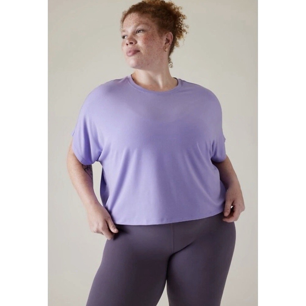 Athleta Purple Essence Crop Tee Size 1x Anti Odor Breathable Dolman Sleeve Soft